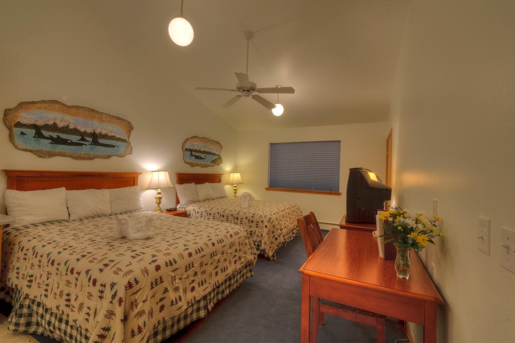 Frontier Suites Hotel In 주노 외부 사진