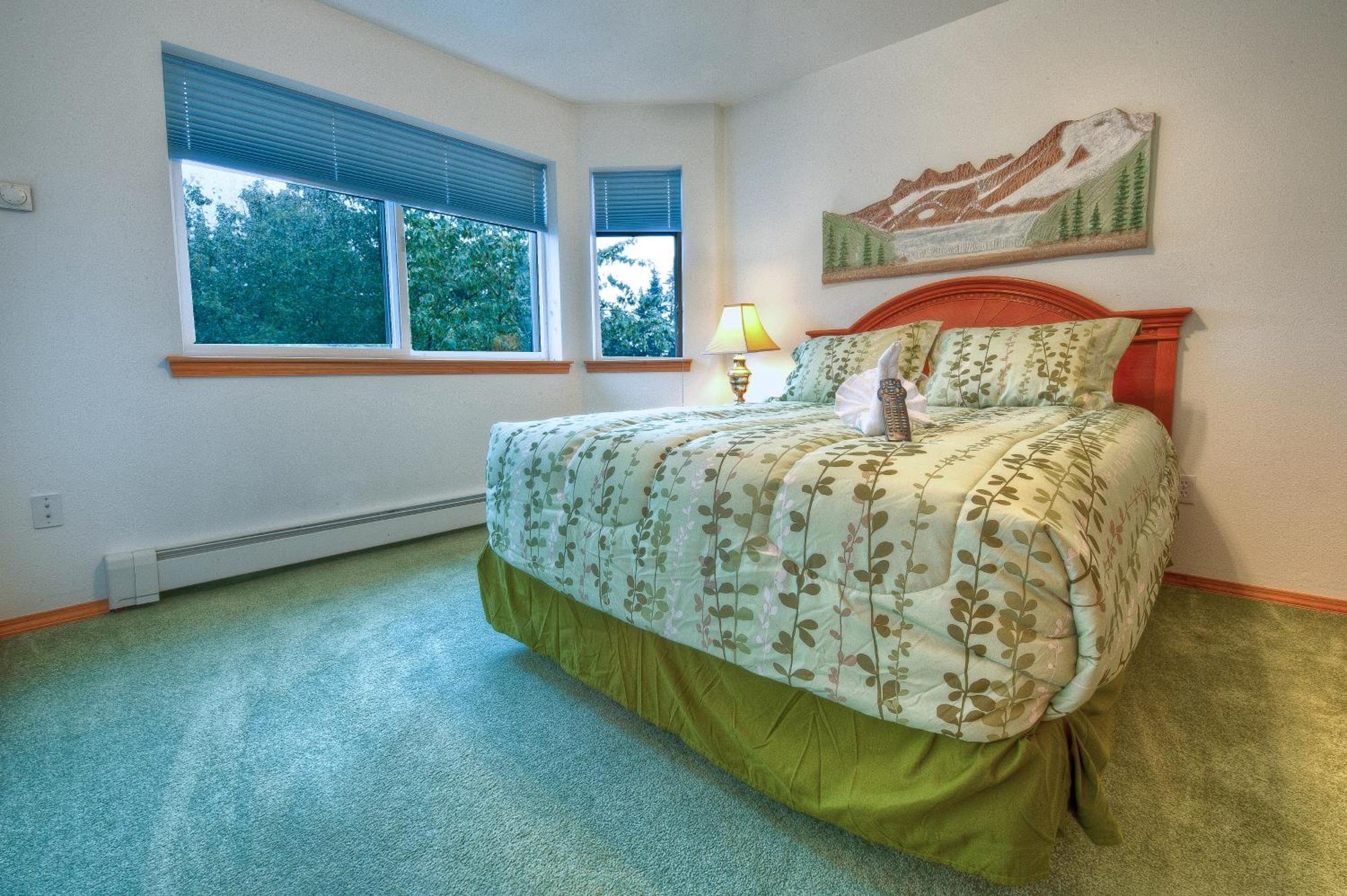 Frontier Suites Hotel In 주노 외부 사진